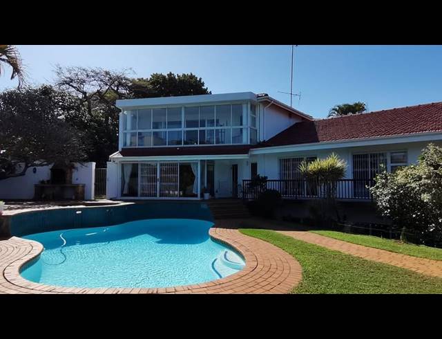 5 BEDROOM HOUSE FOR SALE IN LA LUCIA